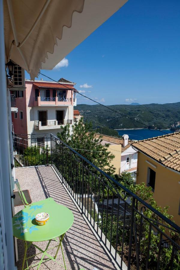 Villa Family House In Lakones Paleokastritsa Exterior foto