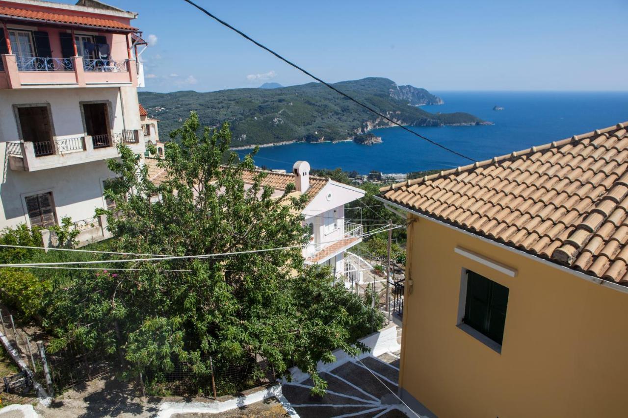 Villa Family House In Lakones Paleokastritsa Exterior foto